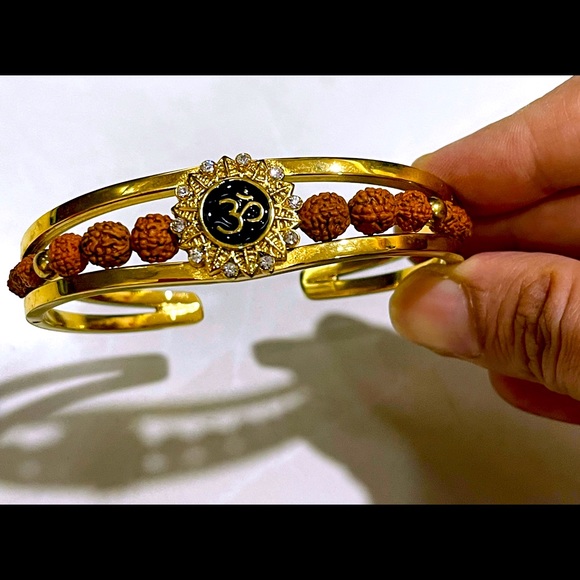 Other - 🌷🌷Om Rudraksh golden bracelet for Men